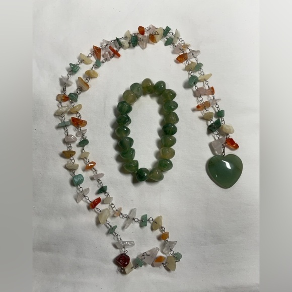 Necklace and bracelet set - Picture 2 of 3